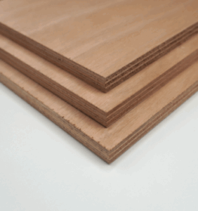 Okoume multiplex / watervast multiplex